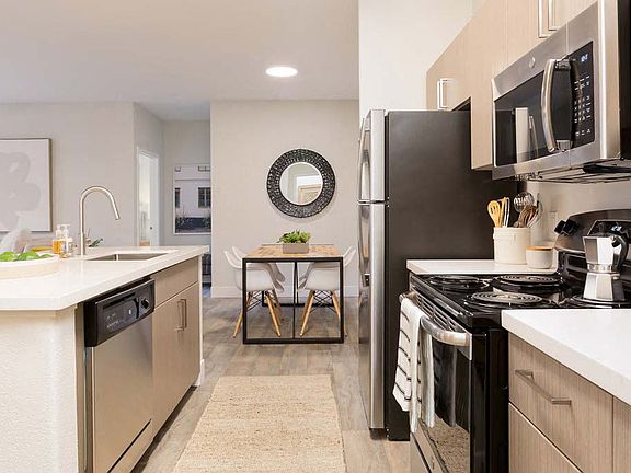 3rd image of 4545 W Beardsley Rd #2-1013