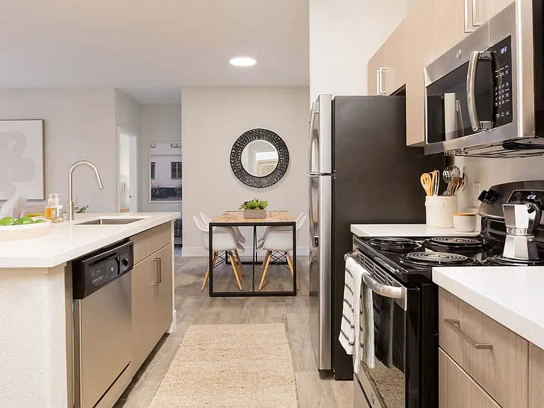 Adobe Ridge — Photo 2