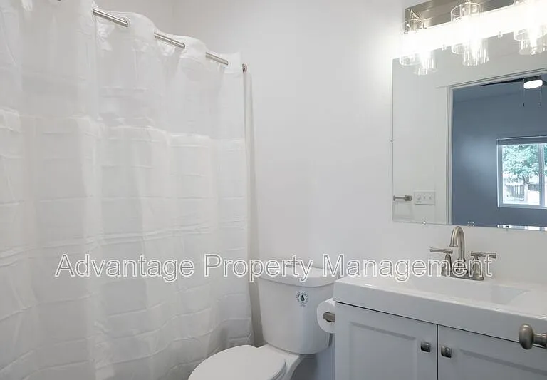 2190 SE Marion St — Photo 34