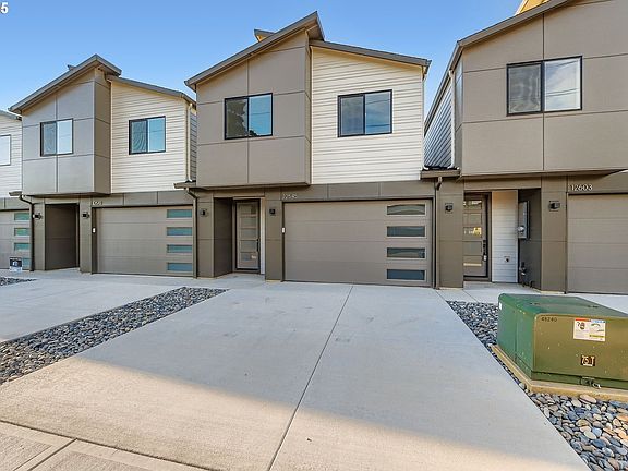 3rd image of 12545 NE 114th St