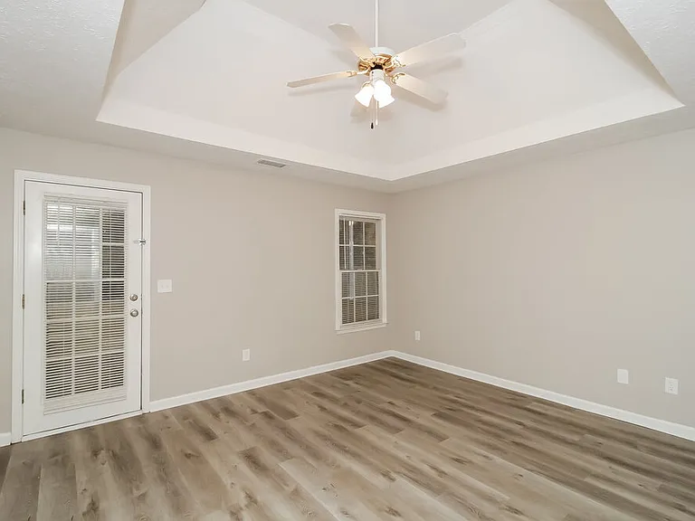 37 Winter Park Ln — Photo 10