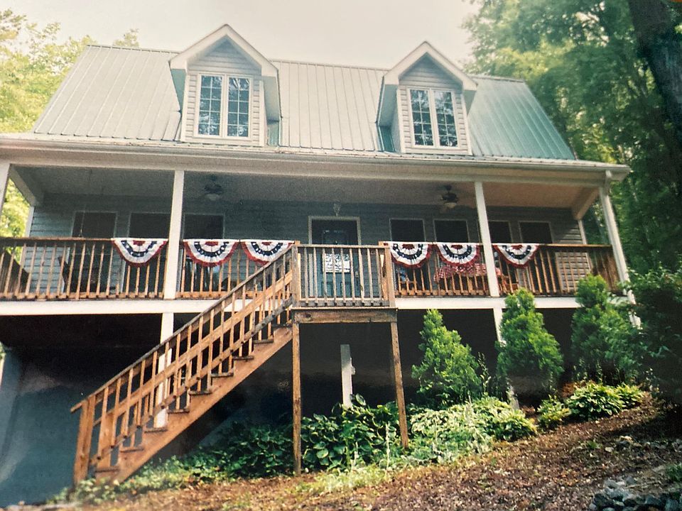 1236 Chatuge Village Cir Hayesville NC Zillow