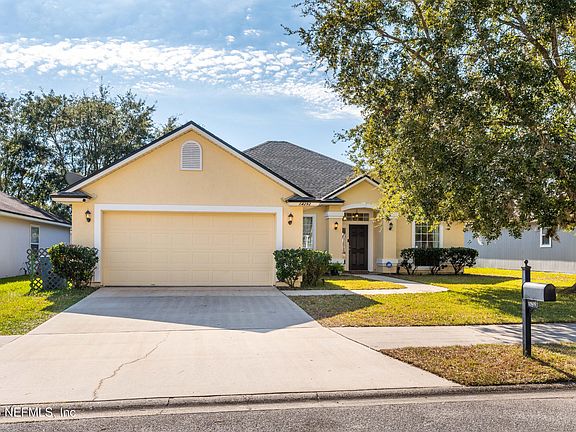 3rd image of 14292 FISH EAGLE Drive E