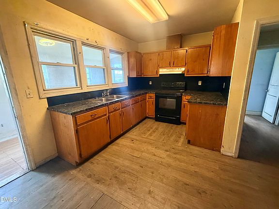 4th image of 6439 Boston Rd