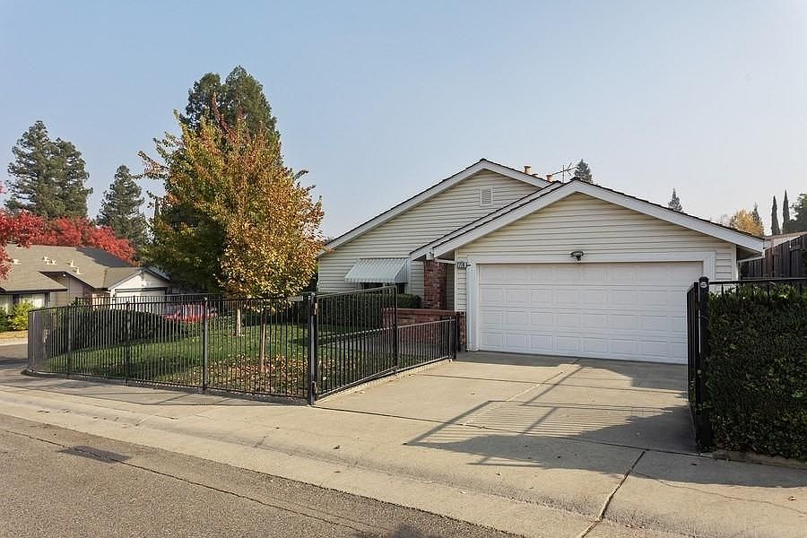 1st image of 7716 Black Bear Dr