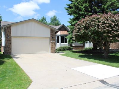 46777 Scotch Pine Ln, Macomb, MI, 48042