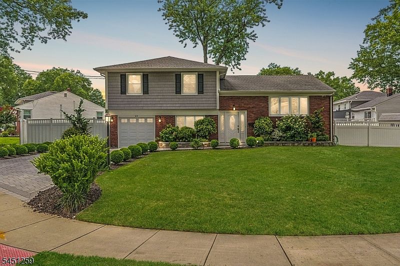 1st image of 40 Oleander Way