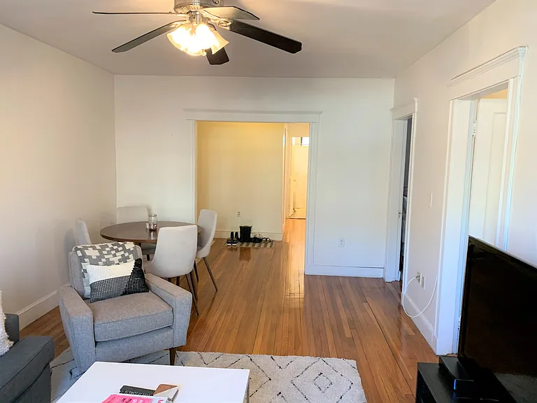 19 Egremont Rd #2 — Photo 7