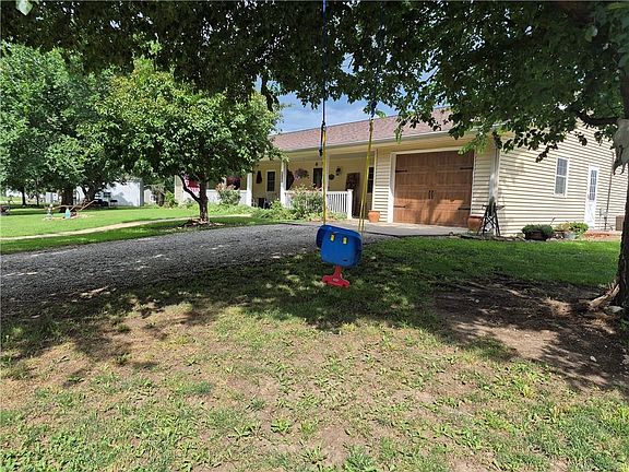 5th image of 2445 158th St