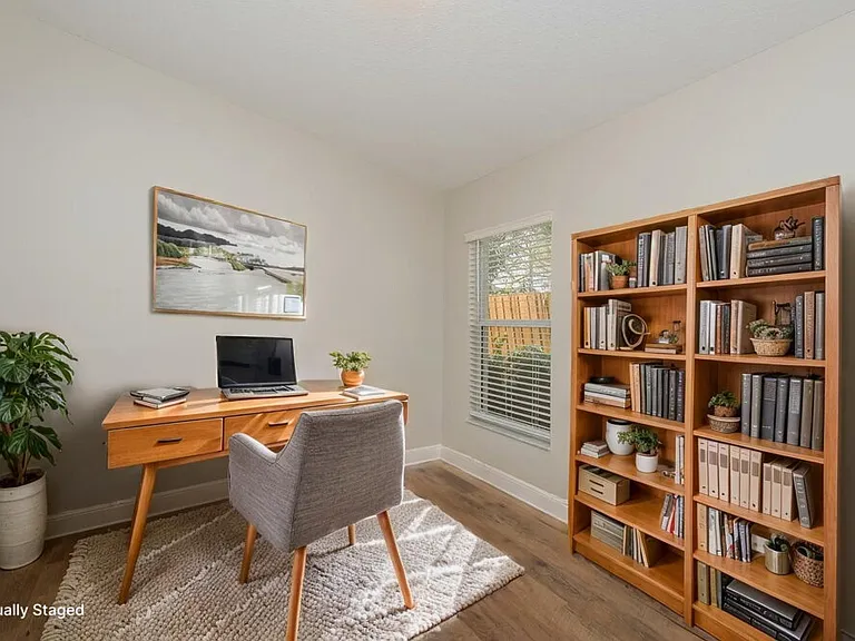10610 Navigation Dr — Photo 15