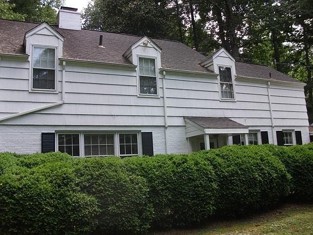 1st image of 685 Franklin St