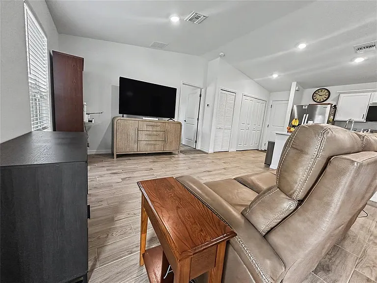 23327 Van Buren Ave — Photo 10