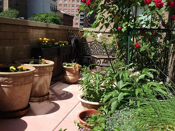 5th image of 400 E 70th St APT 203