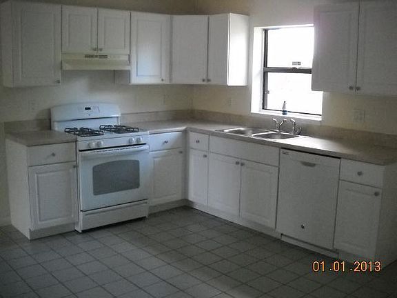 2nd image of 5742 E Lincoln Circle