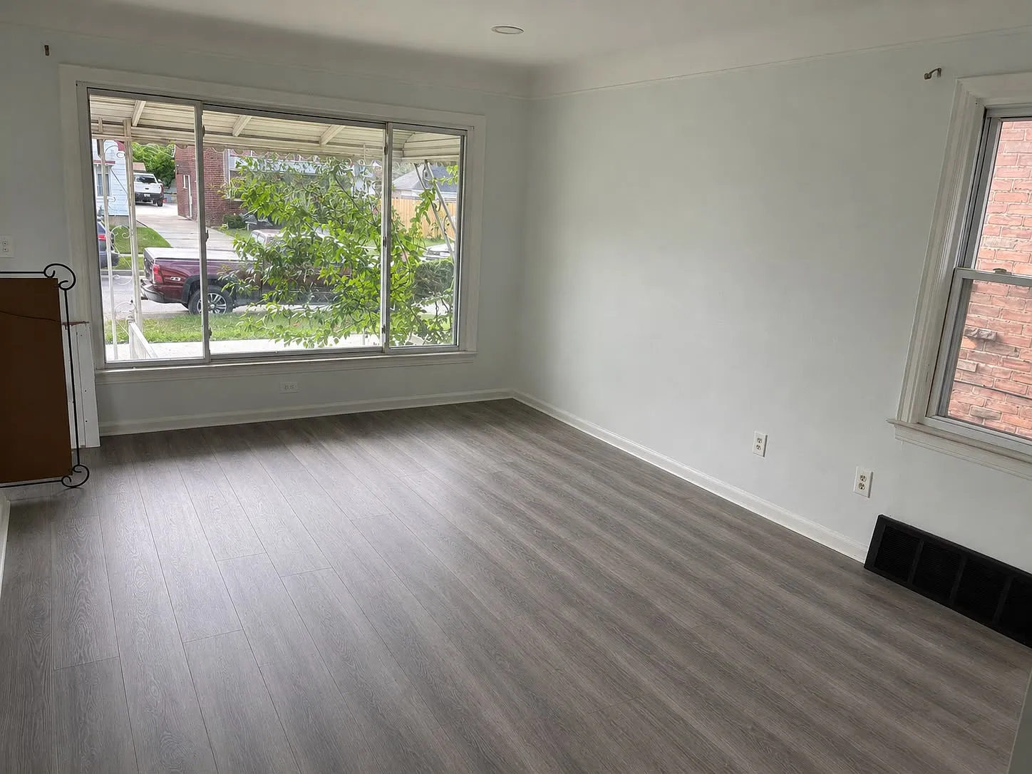 3 bed, 1065 sqft, $1,400 — Photo 2