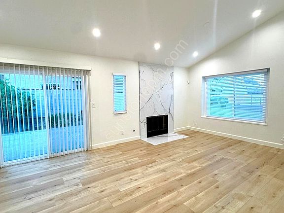 4th image of 2273 Spencer Ave