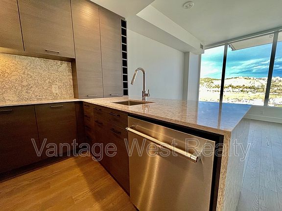 5th image of 1191 Sunset Dr #2901