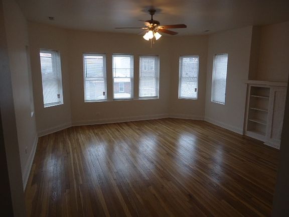 2nd image of 8115 S Vernon Ave APT 3