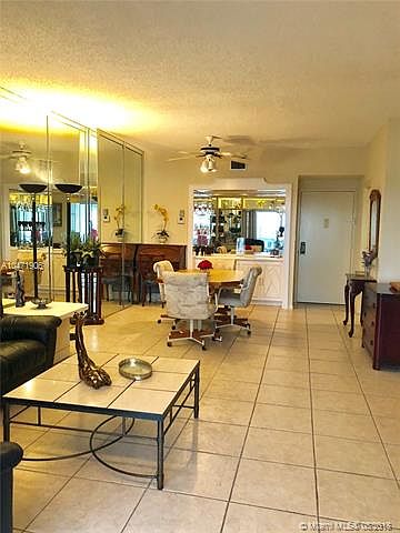 1st image of 4200 Hillcrest Dr APT 1009