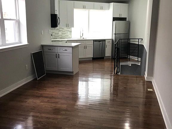 5th image of 4938 Lancaster Ave Floor 2