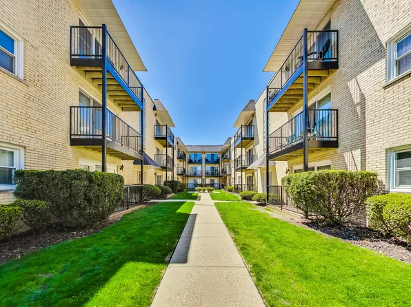 6482 N Northwest Hwy APT 106, Chicago, IL 60631