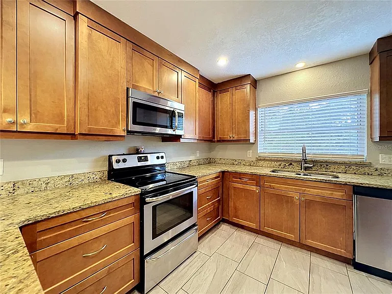 3012 Rogan Rd — Photo 7