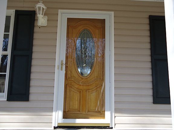 4th image of 293 Seven Creeks Dr