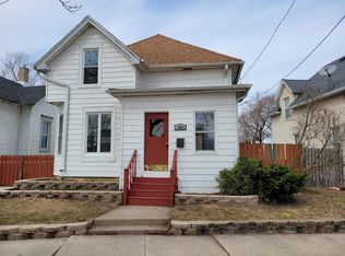 2042 Carmel Ave, Racine, WI 53405