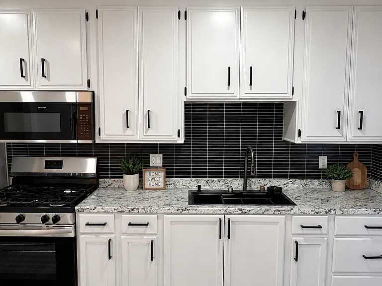 606 Smoketree Dr — Photo 5