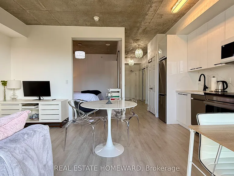 32 Camden St #706 — Photo 14