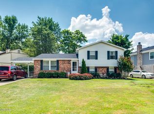 9010 Admont Ct, Louisville, KY 40220