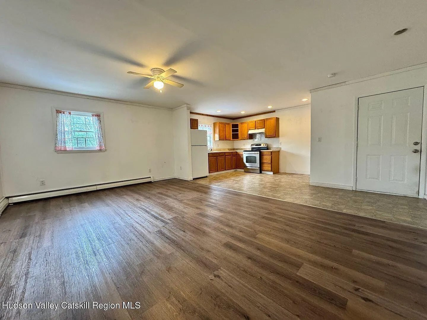 1 bed, 1.0 bath, 850 sqft, $1,500 — Photo 2