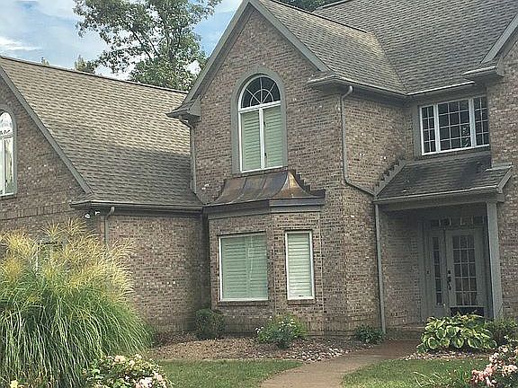 3rd image of 7599 White Oak Ct