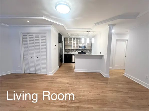 13-15 Sheridan Square image 1 of 10