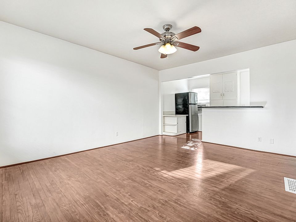 1st image of 10393 Almayo Ave #3-1/4