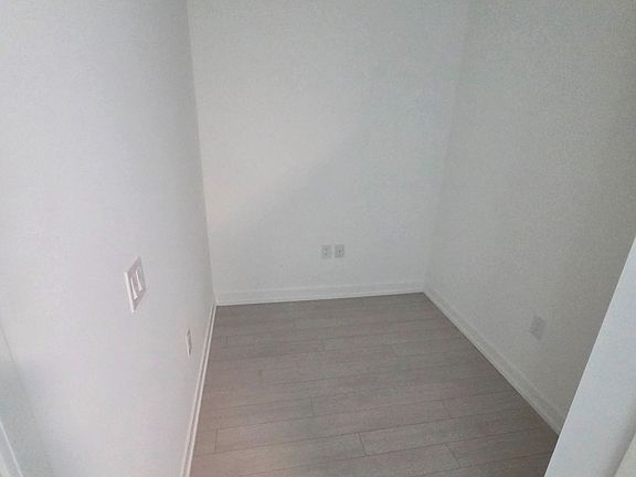 4th image of 4010 Eglinton Ave W #1616