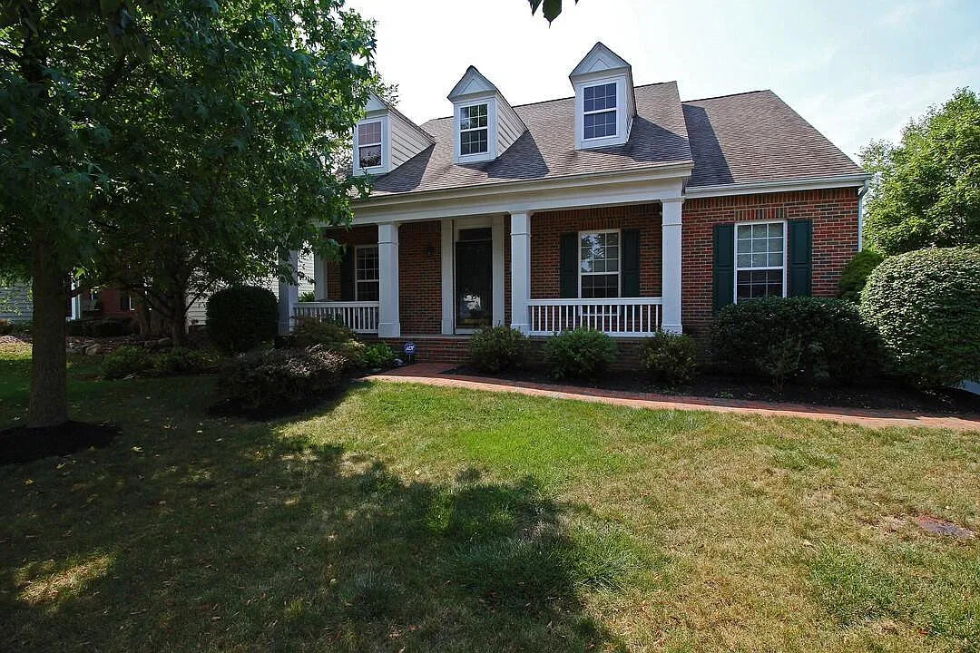 4 bed, 3.5 bath, 3495 sqft, $3,500 — Photo 1