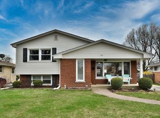 770 S Parkside Ave, Elmhurst, IL 60126