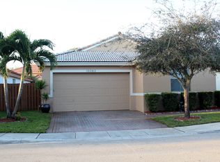 10383 SW 16th St, Pembroke Pines, FL 33025