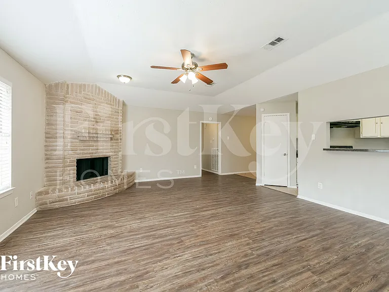 22219 Oakhill Gate Dr — Photo 4