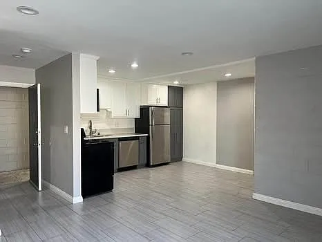 1734 Workman St #101 — Photo 1