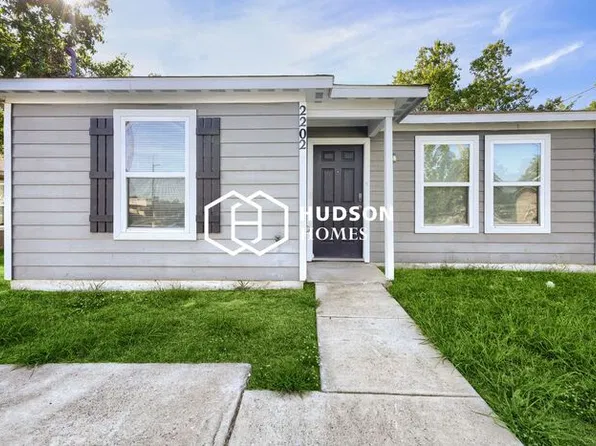 2202 Beecha St, Greenville, TX 75401
