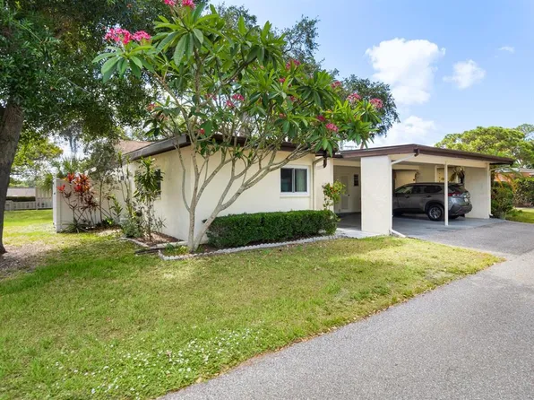 6225 Greenview Dr #124, Sarasota, FL 34231