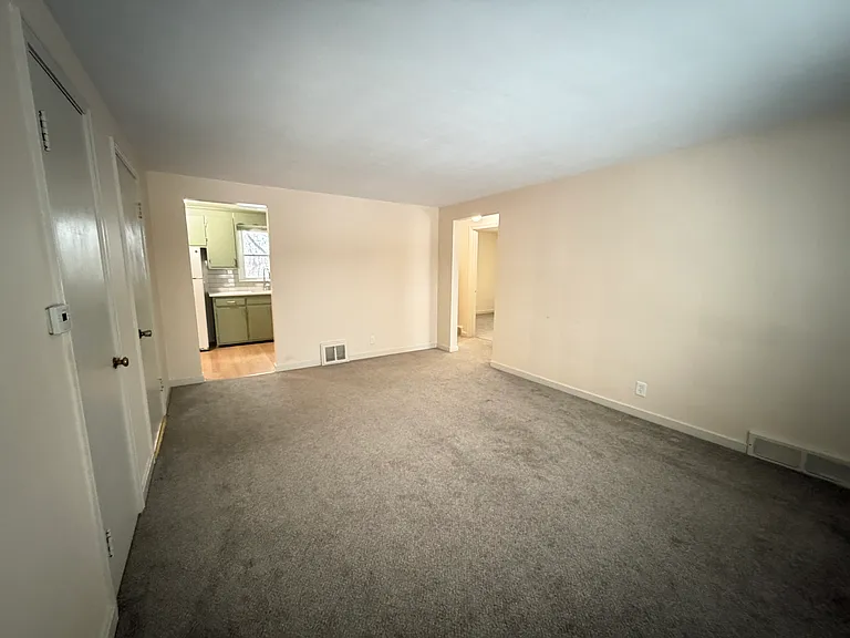 48 Layton Ave #2 — Photo 5