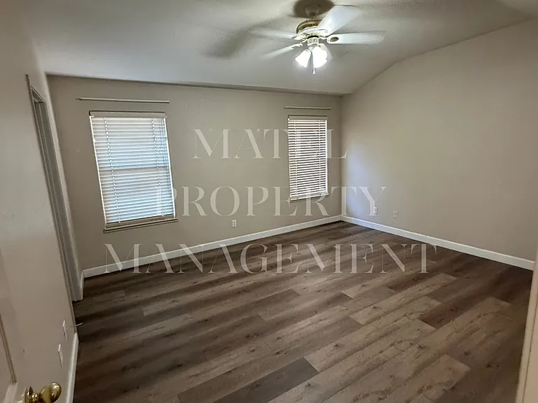 12642 Delaware Rd — Photo 10