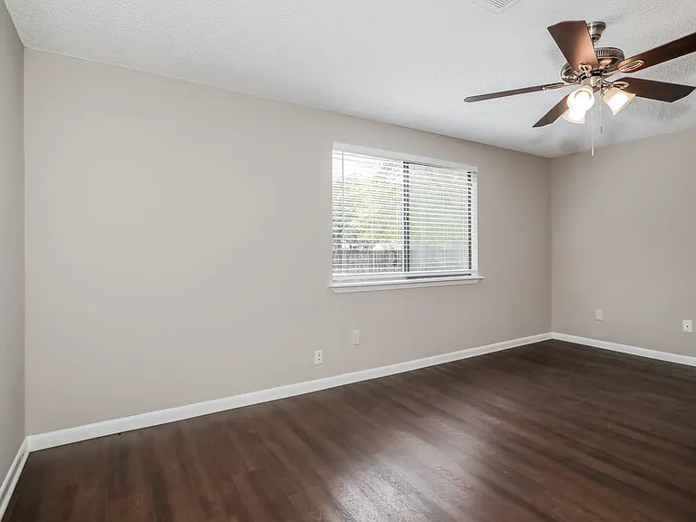 11159 Wethersfield Ct — Photo 14