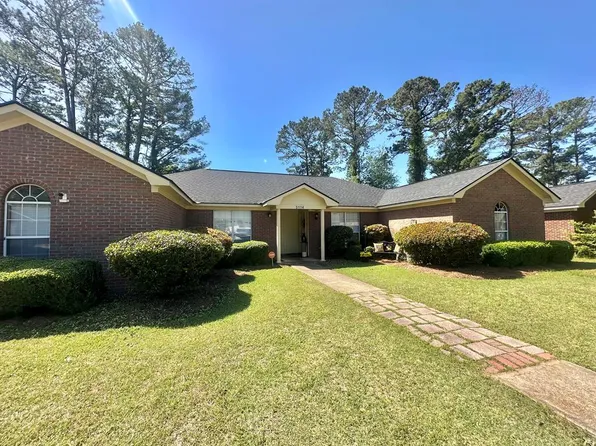 3114 Crepe Myrtle Ct, Albany, GA 31721