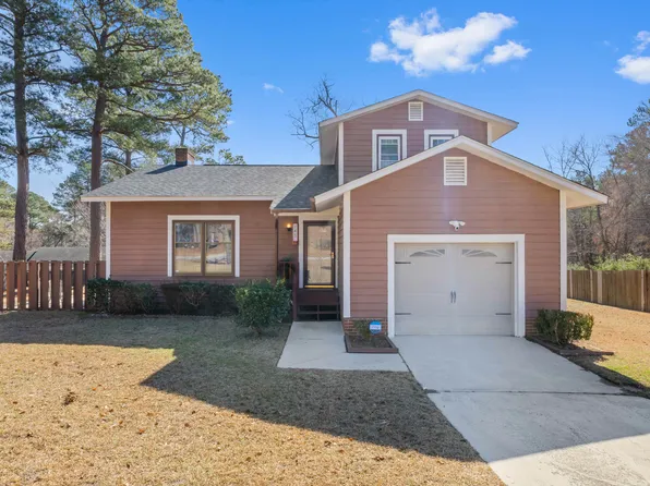 745 Maxine St, Fayetteville, NC 28303