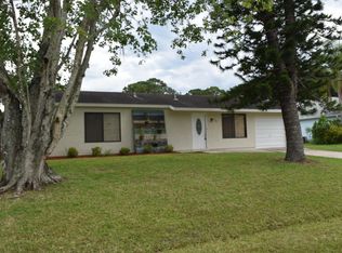 368 Rheine Rd NW, Palm Bay, FL 32907