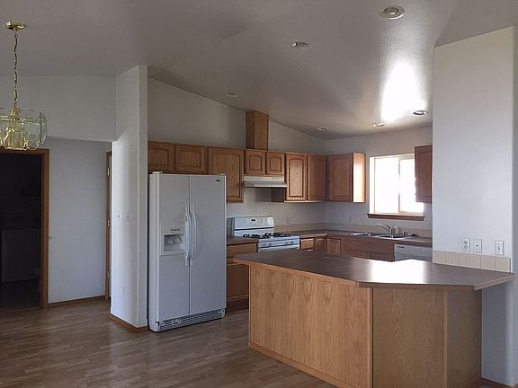 open kitchen, lots of light